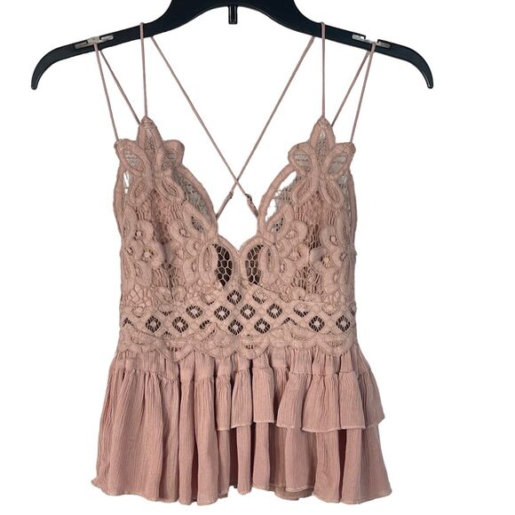 Free People Intimately Small Adella Cami Top Mauve Ruffled Crochet Lace Smocked - Picture 2 of 10